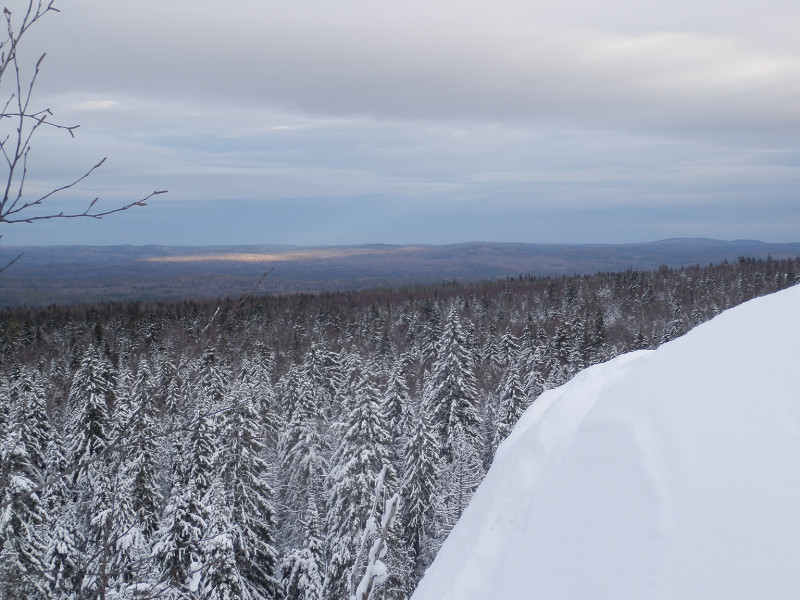 Sunlight and Azov mountain