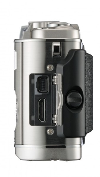 Компактная фото-камера Olympus PEN E-P3 ( вид с правого бока )