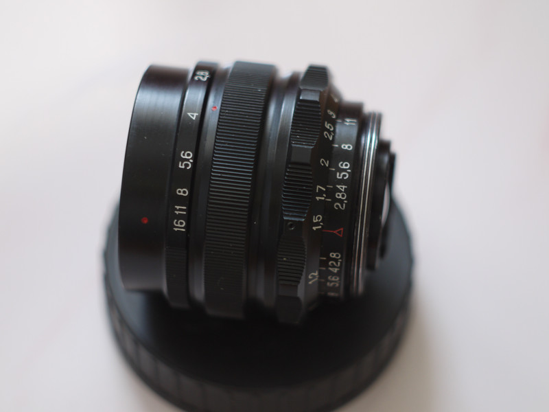 Mir-1V photo lens for M42 mounts ( side view with control rings )